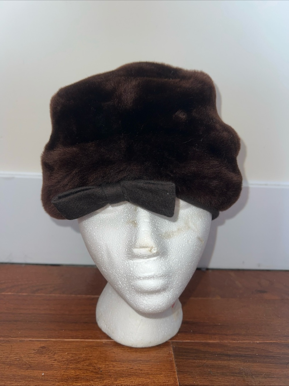 Womens Brown Faux Fur Hat with Knit Bow Original Tuscan Lamb made in Italy